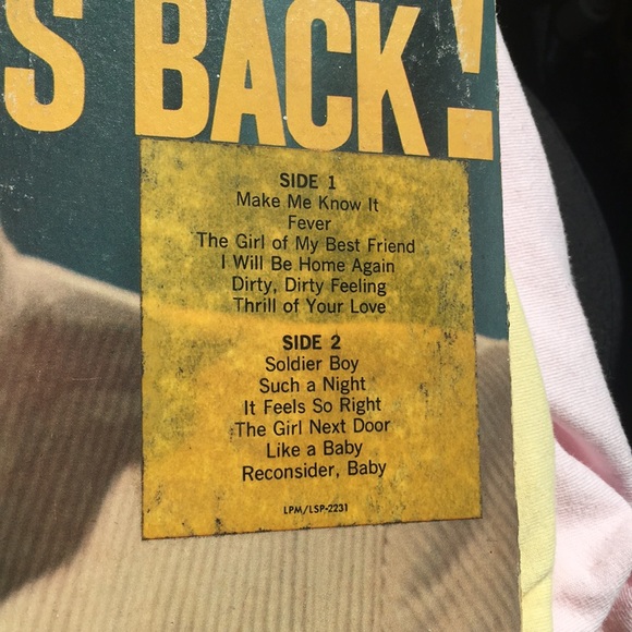 VINTAGE RARE 1960 VINYL RECORD ELVIS IS BACK! - Picture 3 of 7